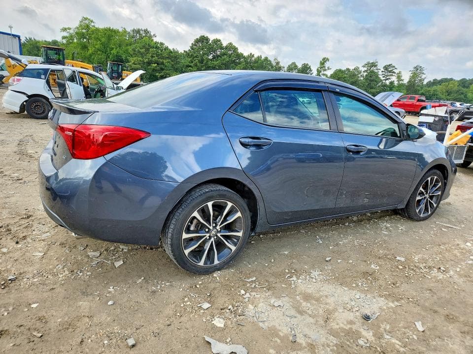 2019 TOYOTA COROLLA SE 3