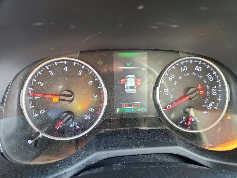 2021 TOYOTA RAV4 LE 9