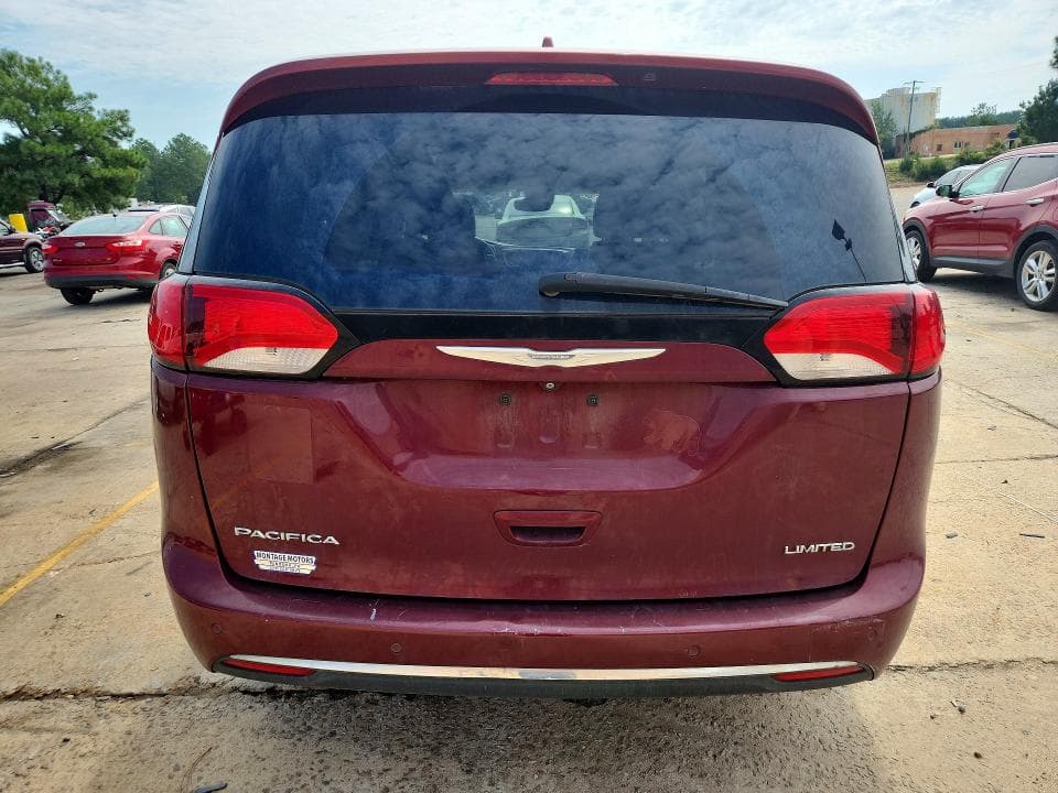 2017 CHRYSLER PACIFICA LIMITED 6