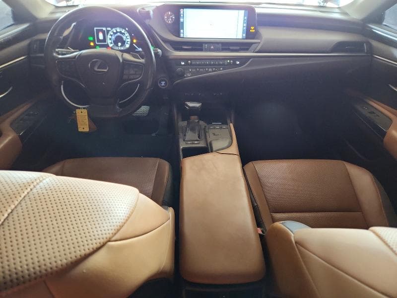 2019 LEXUS ES 300H 8