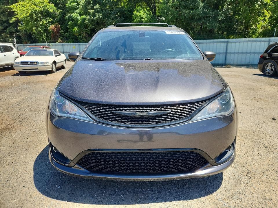 2019 CHRYSLER PACIFICA TOURING L 5