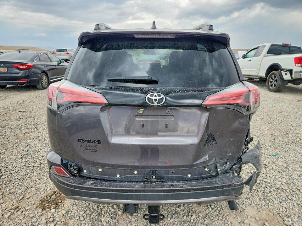 2018 TOYOTA RAV4 ADVENTURE 6