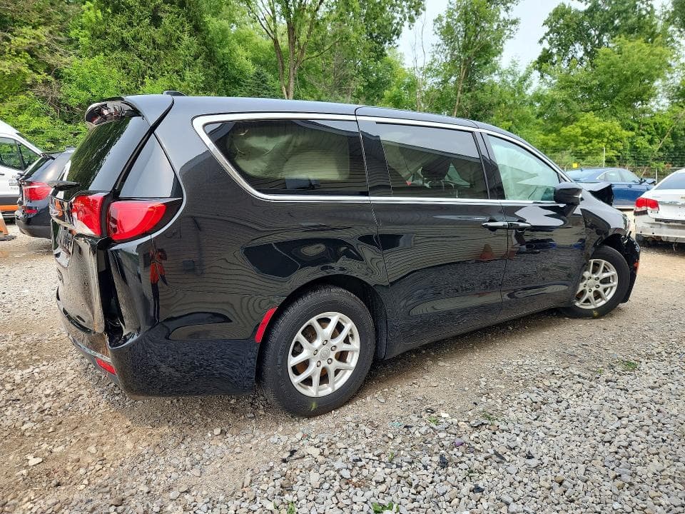 2020 CHRYSLER PACIFICA TOURING 3