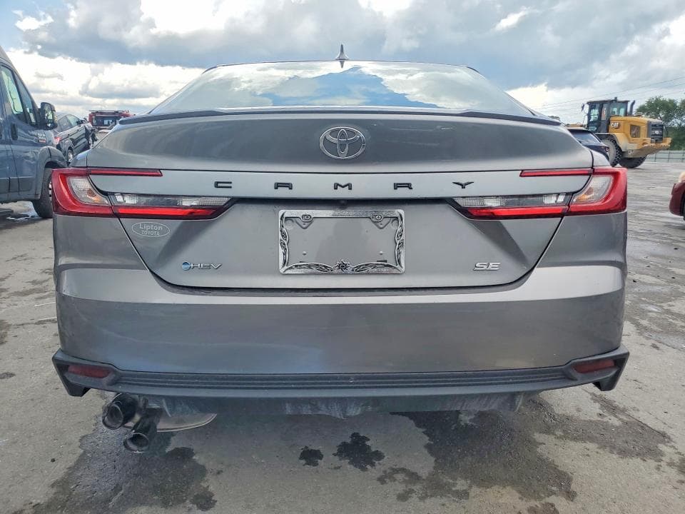 2025 TOYOTA CAMRY SE 6