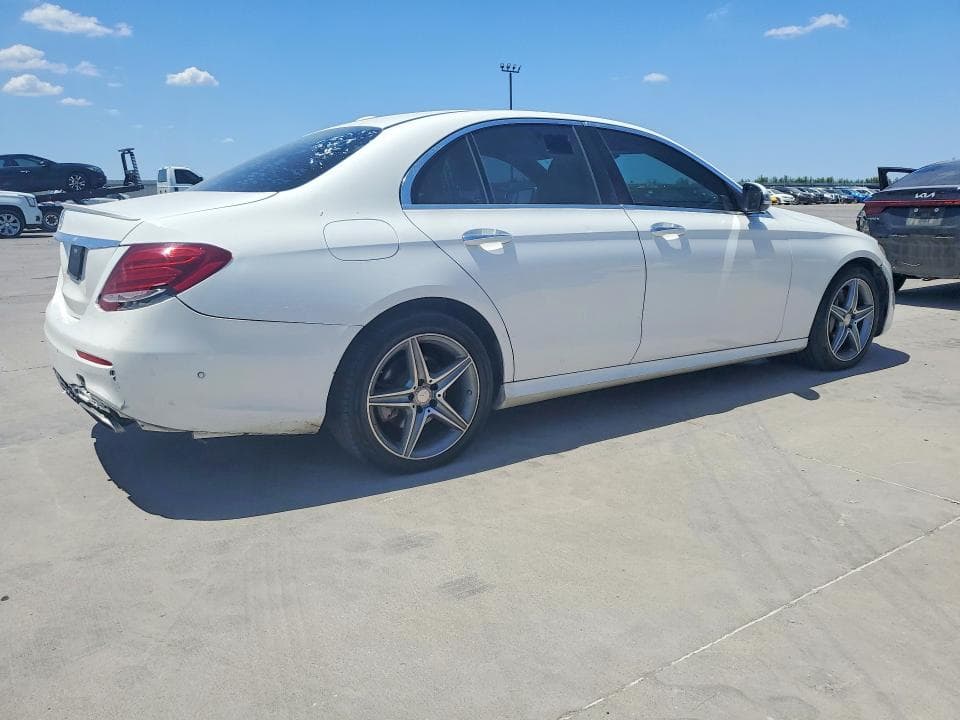 2017 MERCEDES-BENZ E 300 3