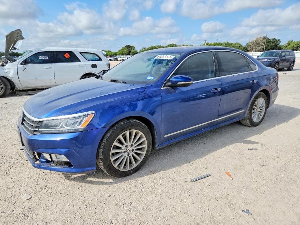2017 VOLKSWAGEN PASSAT SE - 1