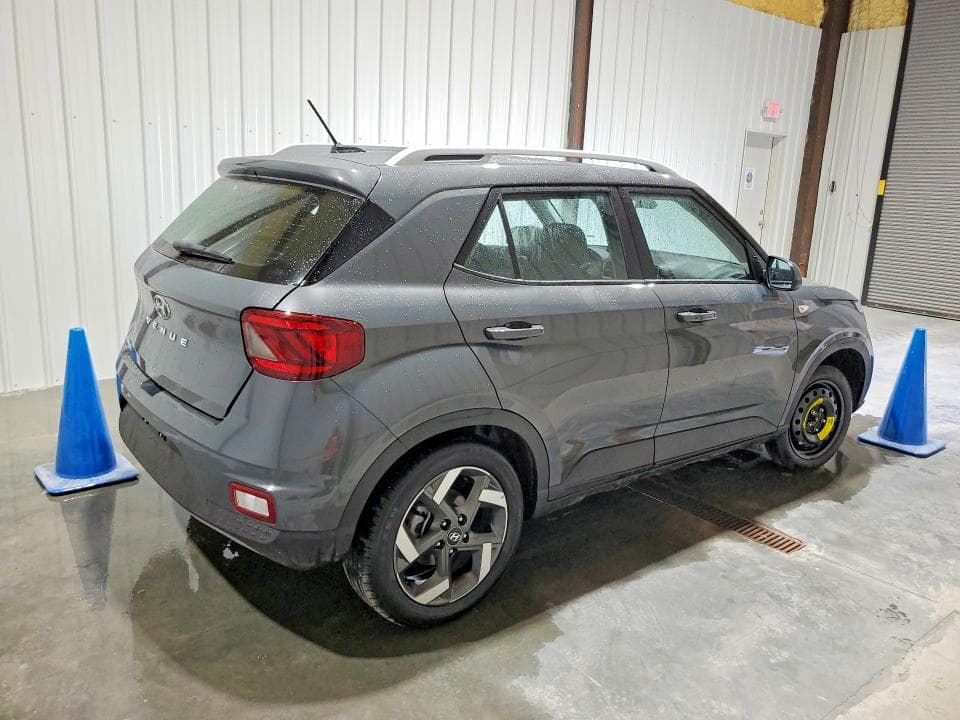 2026 HYUNDAI VENUE SEL 3