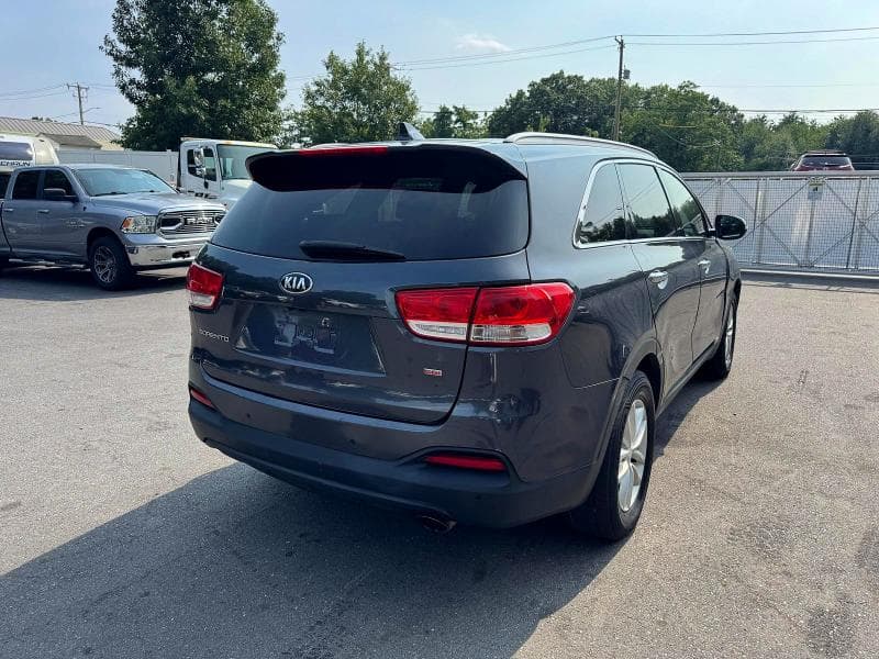 2018 KIA SORENTO LX 3