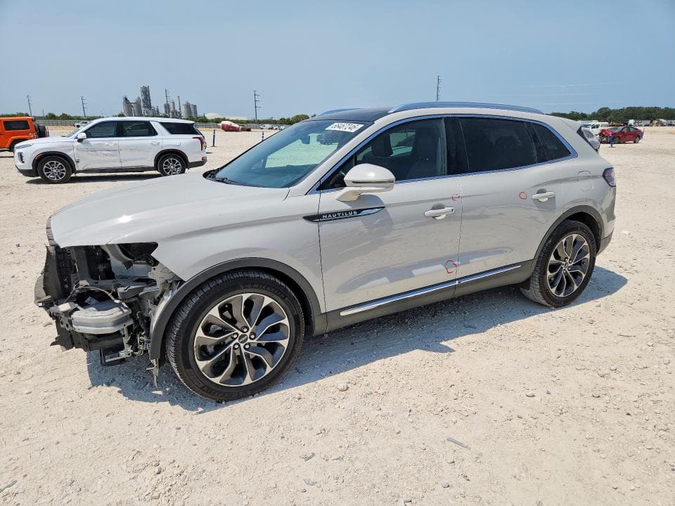 2022 LINCOLN NAUTILUS RESERVE - 1