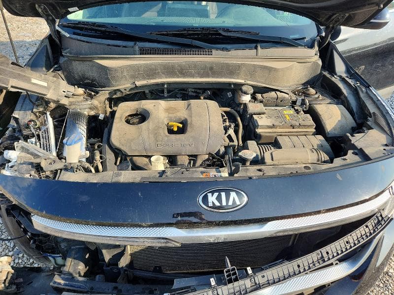 2021 KIA SELTOS S 12