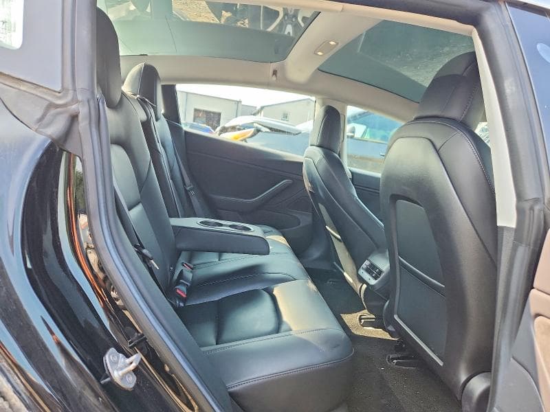2018 TESLA MODEL 3 10