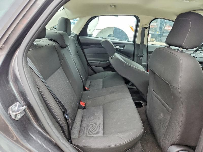 2018 FORD FOCUS SE 10