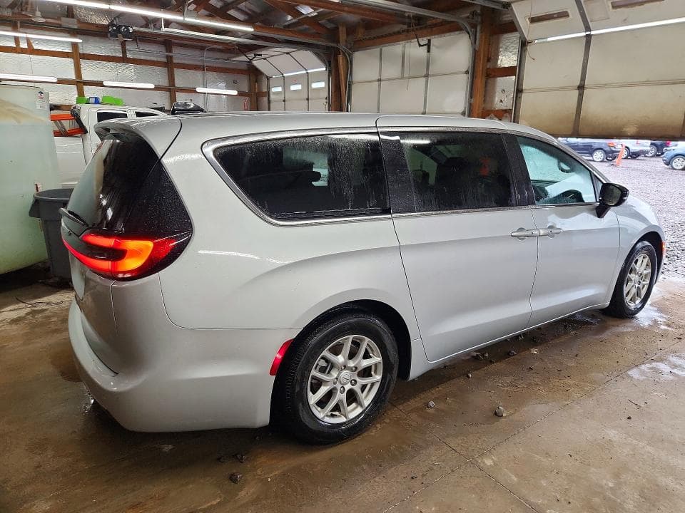 2026 CHRYSLER PACIFICA SELECT 3