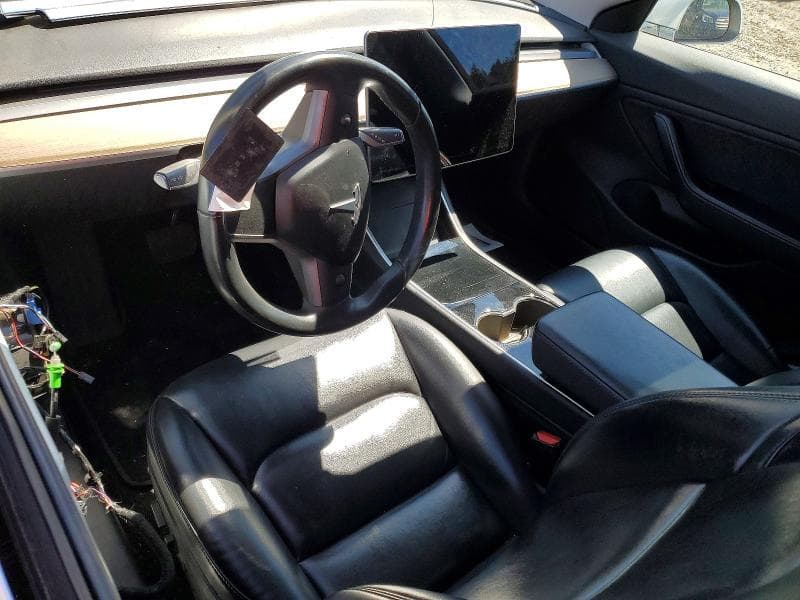 2018 TESLA MODEL 3 8