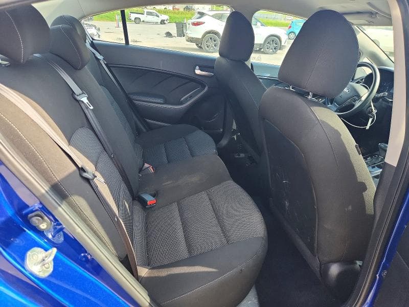 2017 KIA FORTE LX 10
