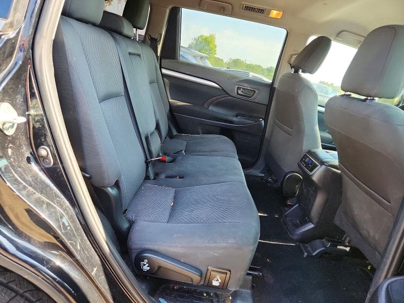 2019 TOYOTA HIGHLANDER LE 11