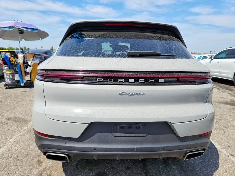 2024 PORSCHE CAYENNE 6