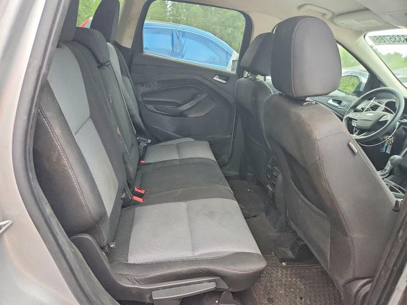 2017 FORD ESCAPE SE 11