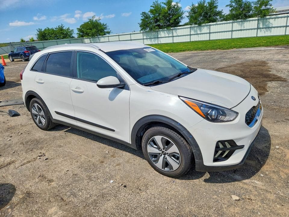 2020 KIA NIRO LX 4