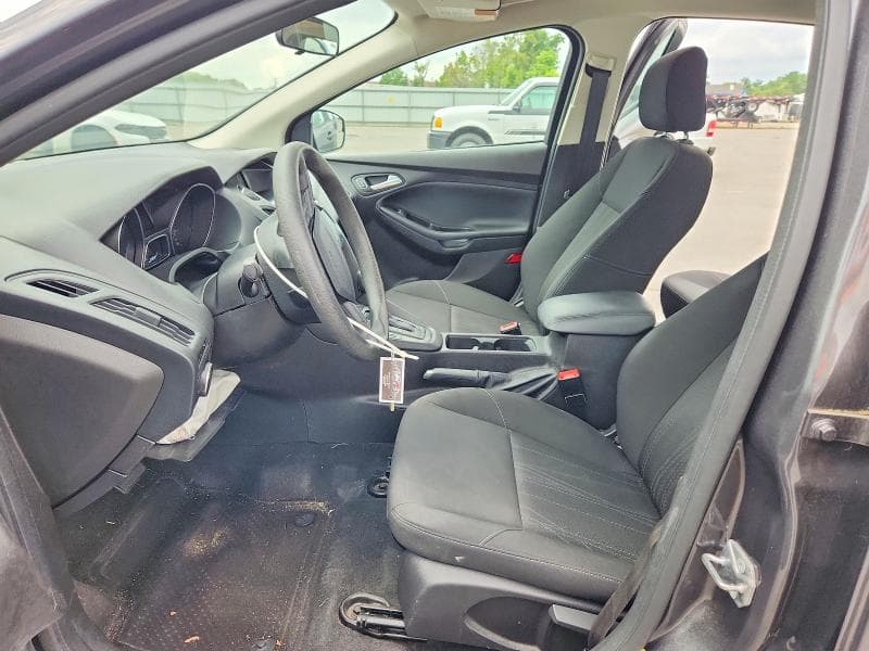 2017 FORD FOCUS SE 7