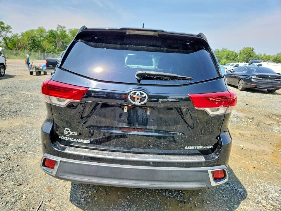 2019 TOYOTA HIGHLANDER LIMITED 6
