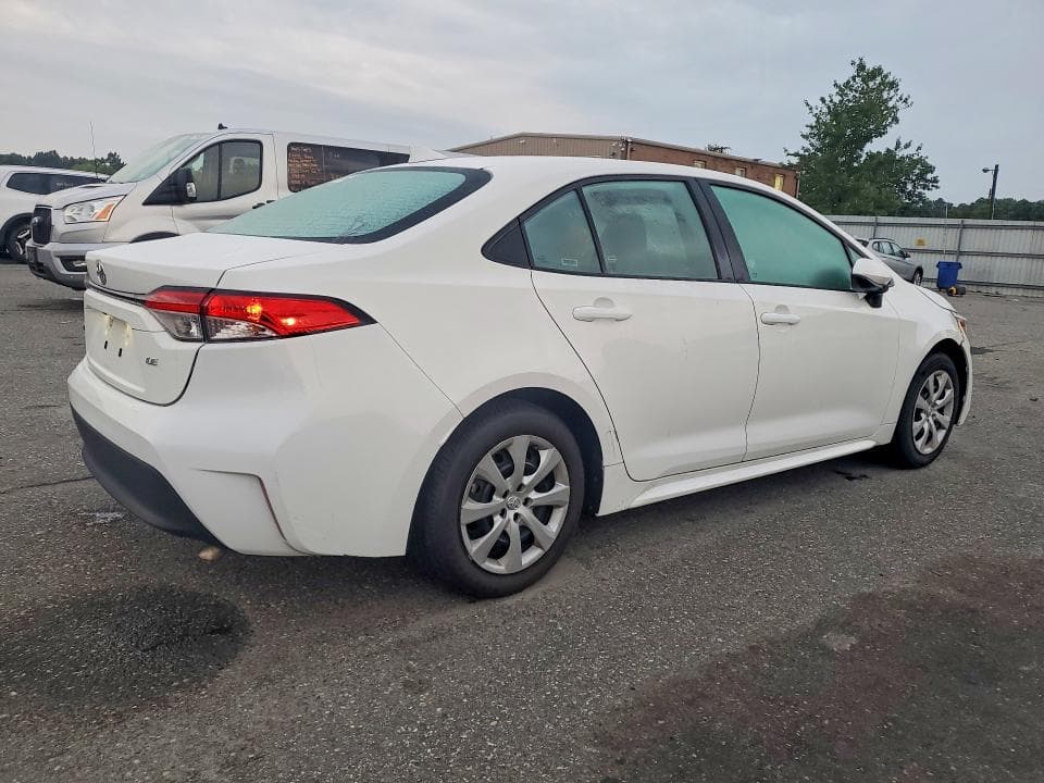 2024 TOYOTA COROLLA LE 3