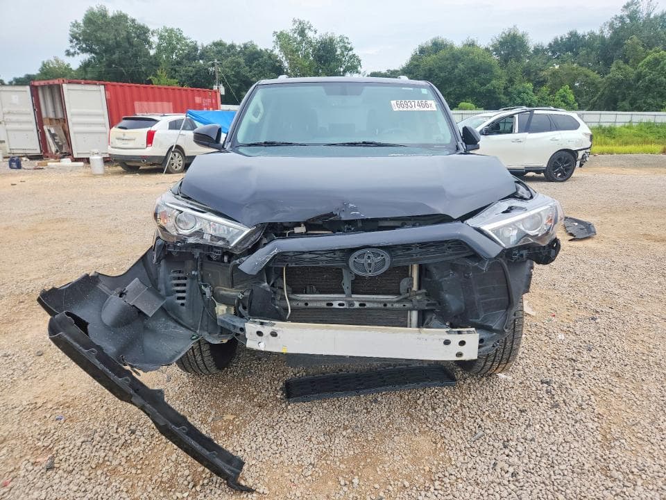 2018 TOYOTA 4RUNNER SR5 5