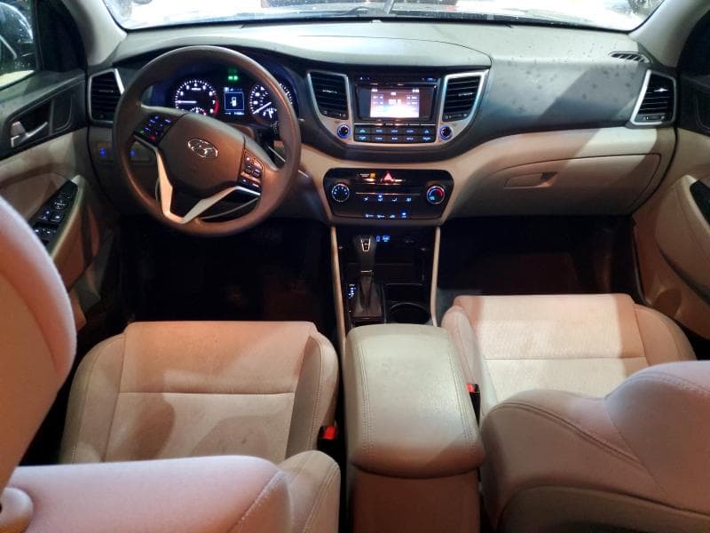 2017 HYUNDAI TUCSON SE 8