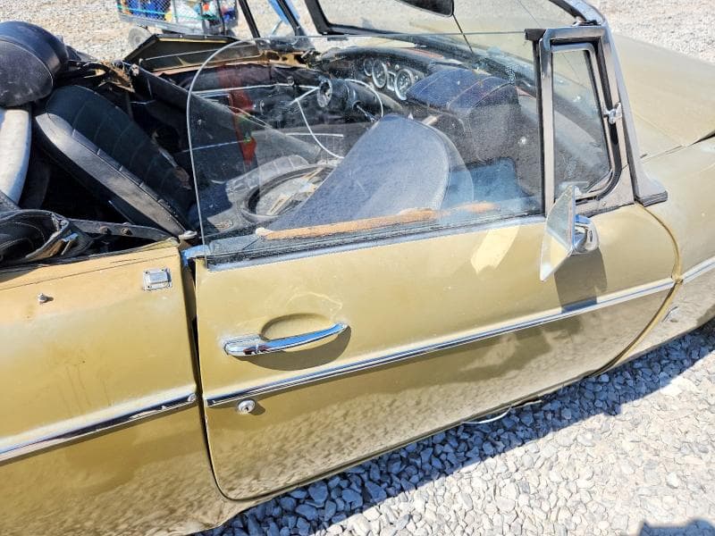 1973 MG MGB 10