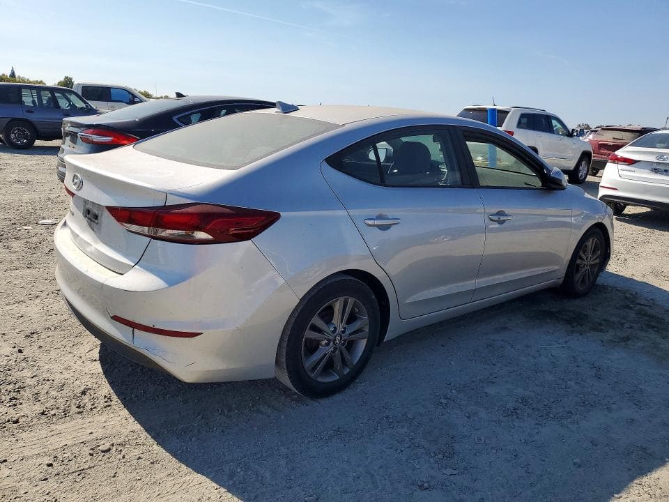 2017 HYUNDAI ELANTRA SE 3
