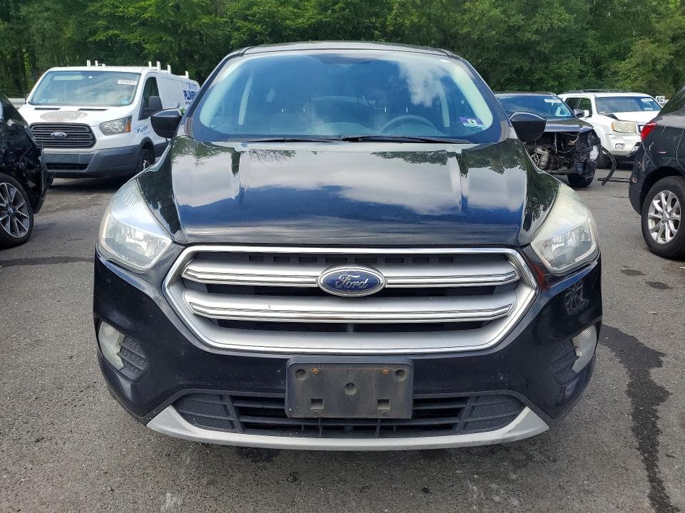 2017 FORD ESCAPE SE 5