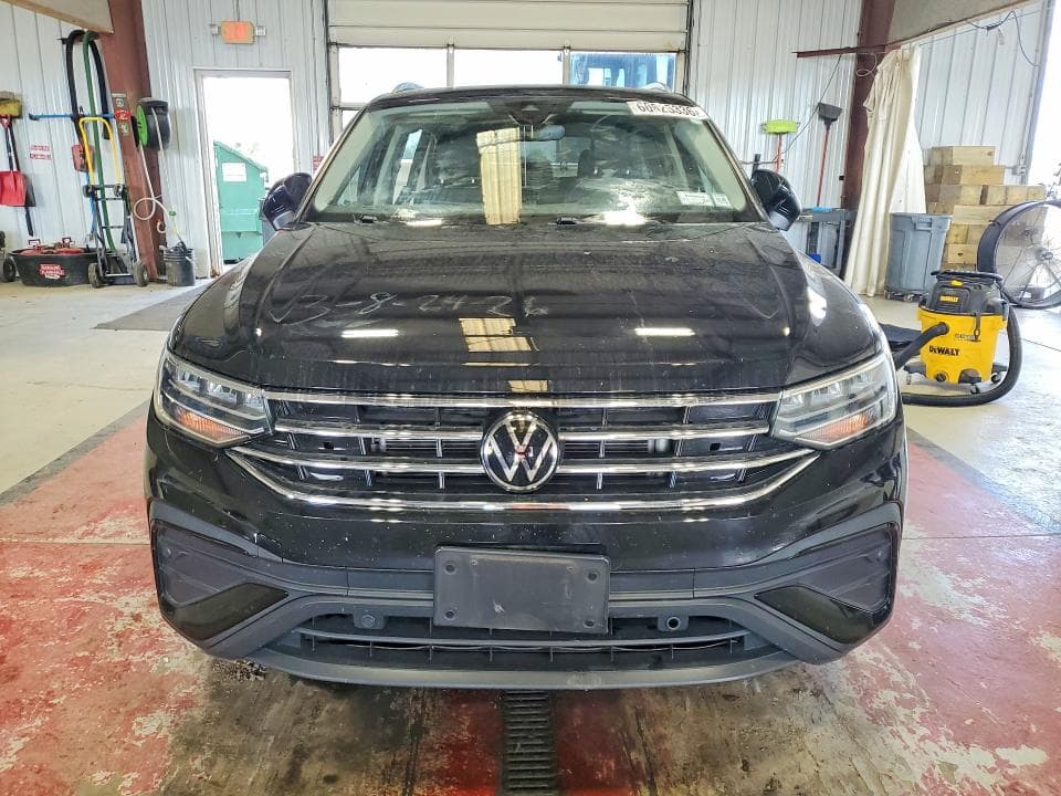 2023 VOLKSWAGEN TIGUAN SE 5