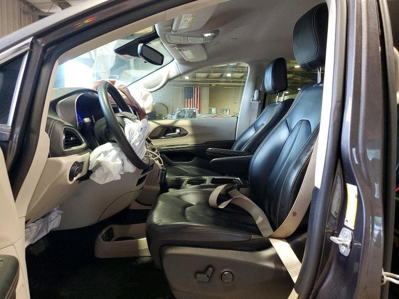 2023 CHRYSLER PACIFICA TOURING L 7