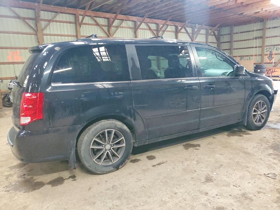 2017 DODGE GRAND CARAVAN SE 3