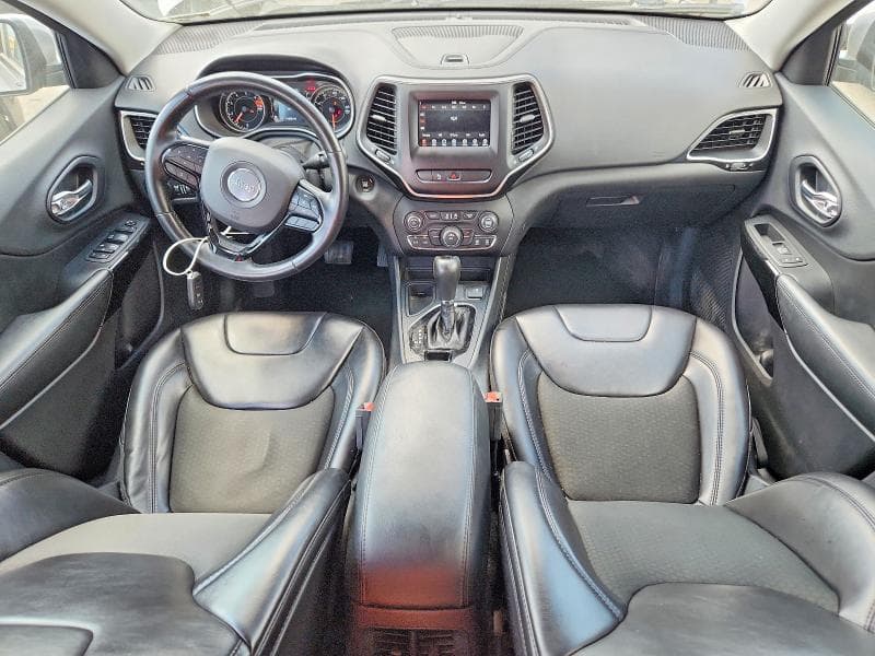 2019 JEEP CHEROKEE LATITUDE PLUS 8