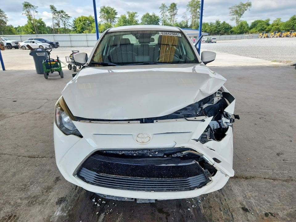 2018 TOYOTA YARIS IA BASE 5