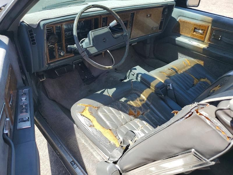 1985 BUICK RIVIERA 8