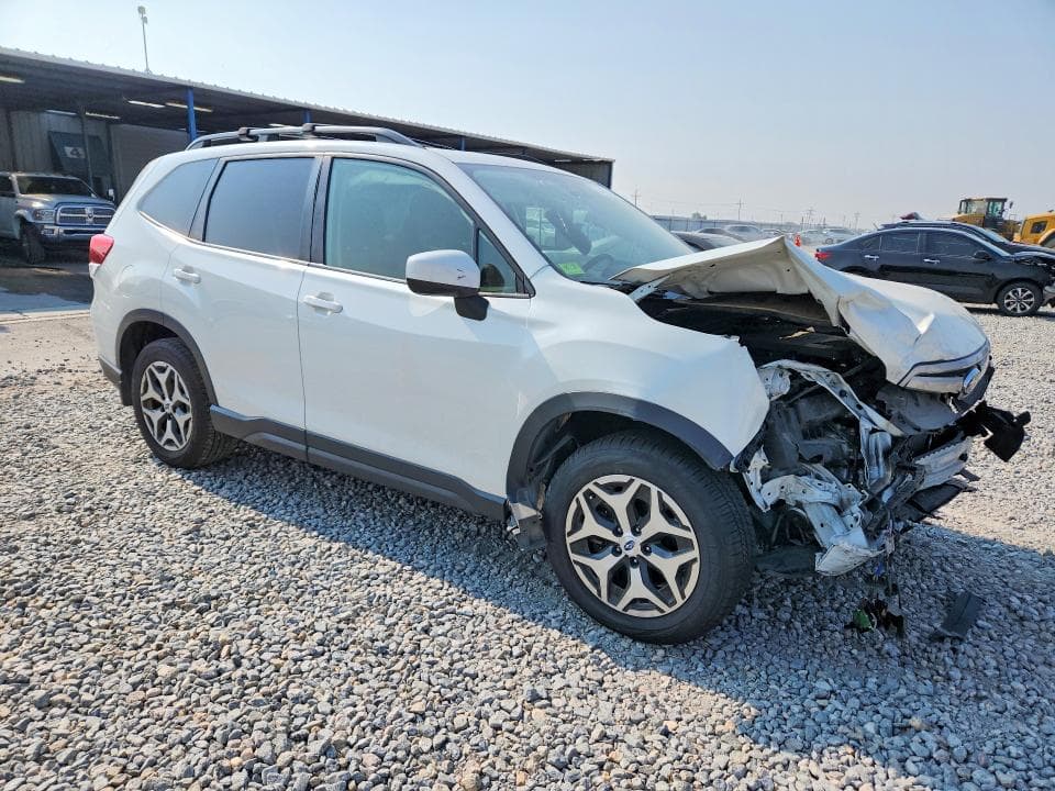2021 SUBARU FORESTER PREMIUM 4