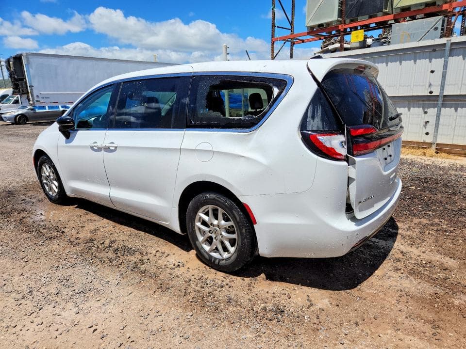 2024 CHRYSLER PACIFICA TOURING L 2