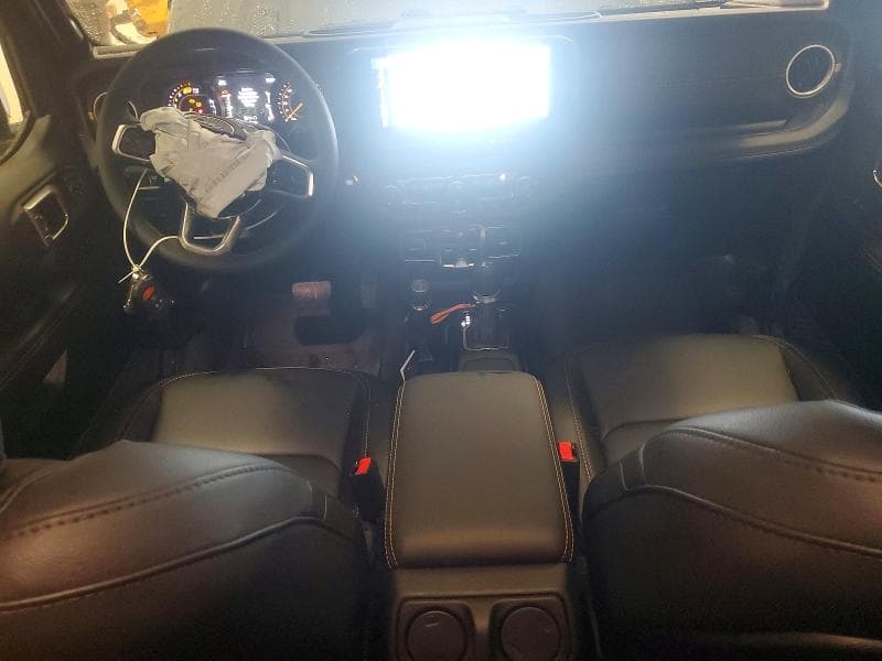 2026 JEEP WRANGLER SAHARA 8