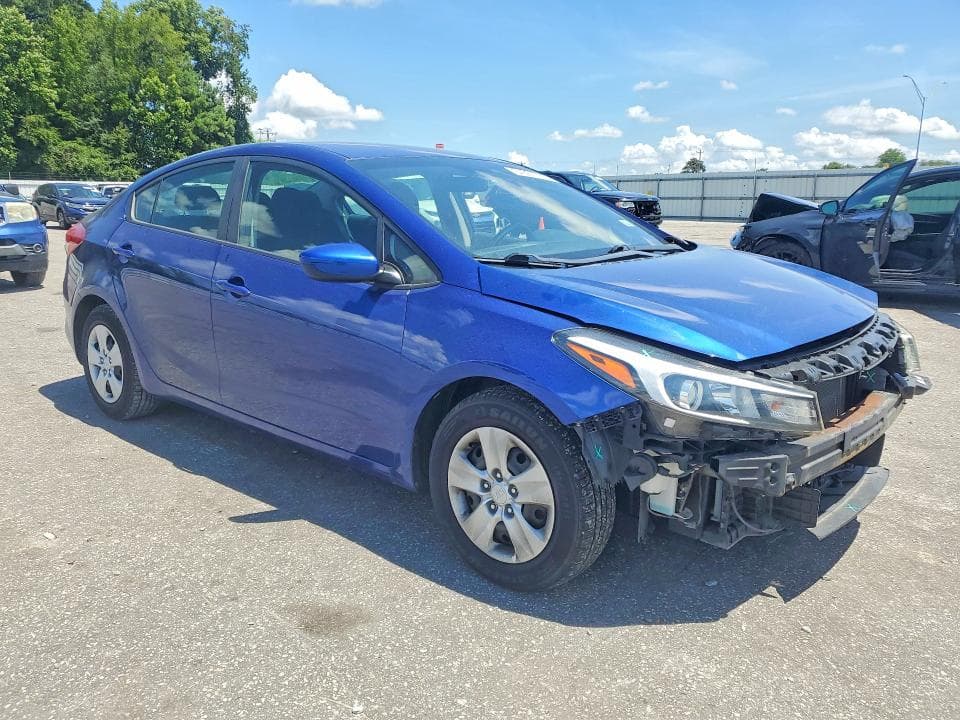2017 KIA FORTE LX 4