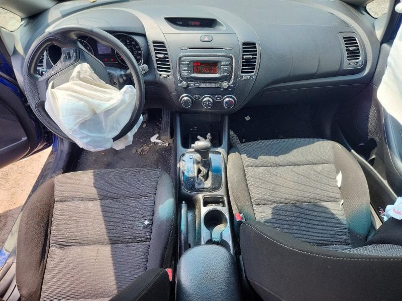 2017 KIA FORTE LX 8