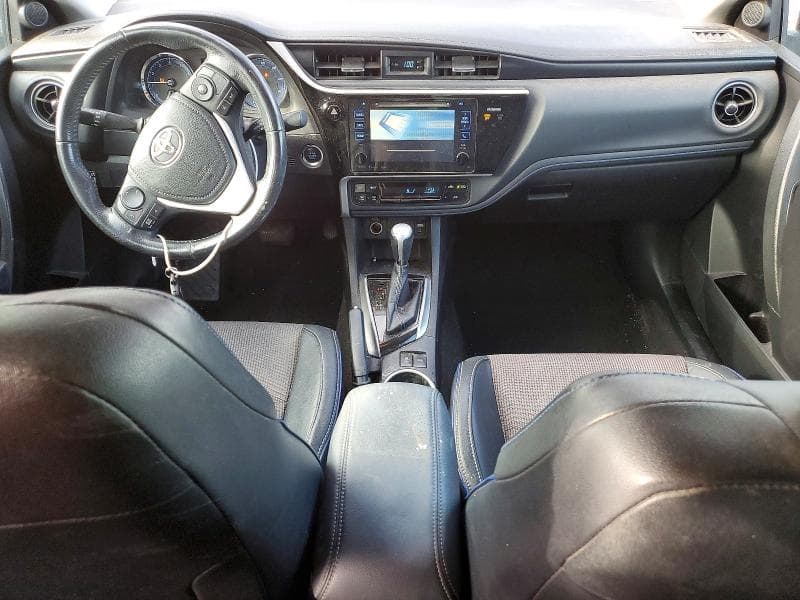 2017 TOYOTA COROLLA SE 8
