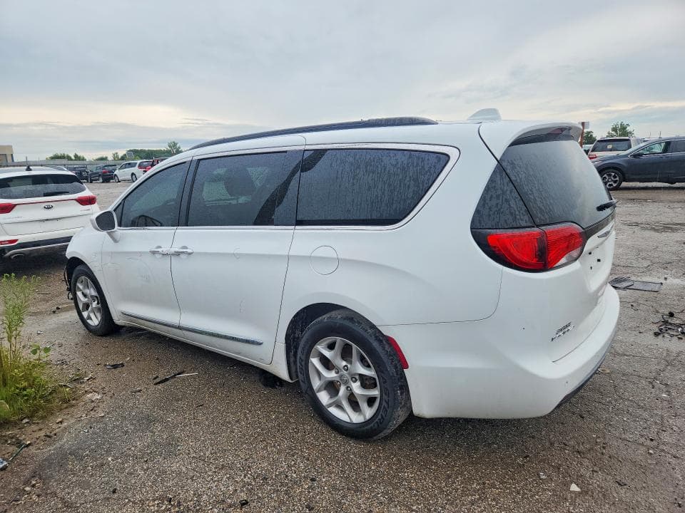 2017 CHRYSLER PACIFICA TOURING L 2