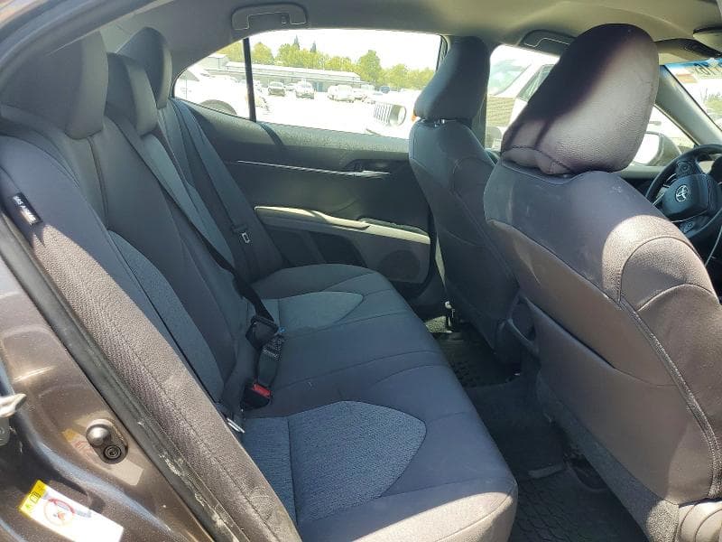 2019 TOYOTA CAMRY LE 10