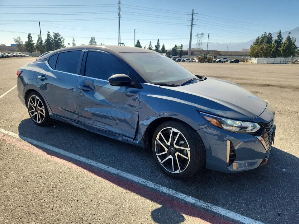 2025 NISSAN SENTRA SR 4