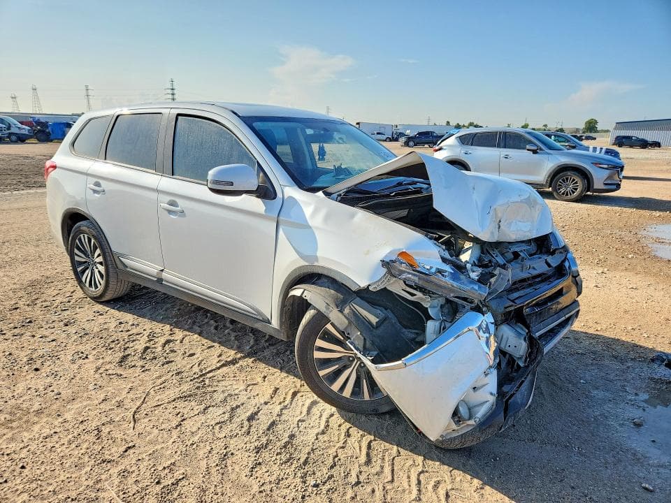 2019 MITSUBISHI OUTLANDER SE 4