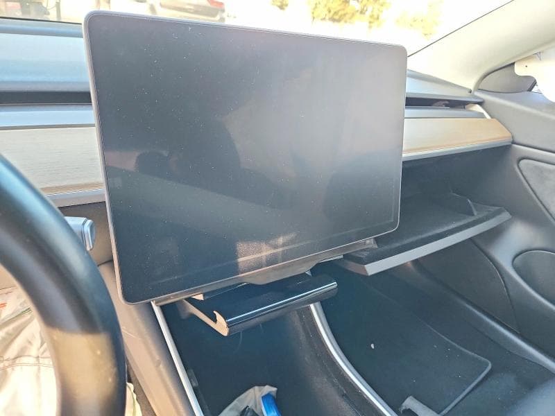 2018 TESLA MODEL 3 9