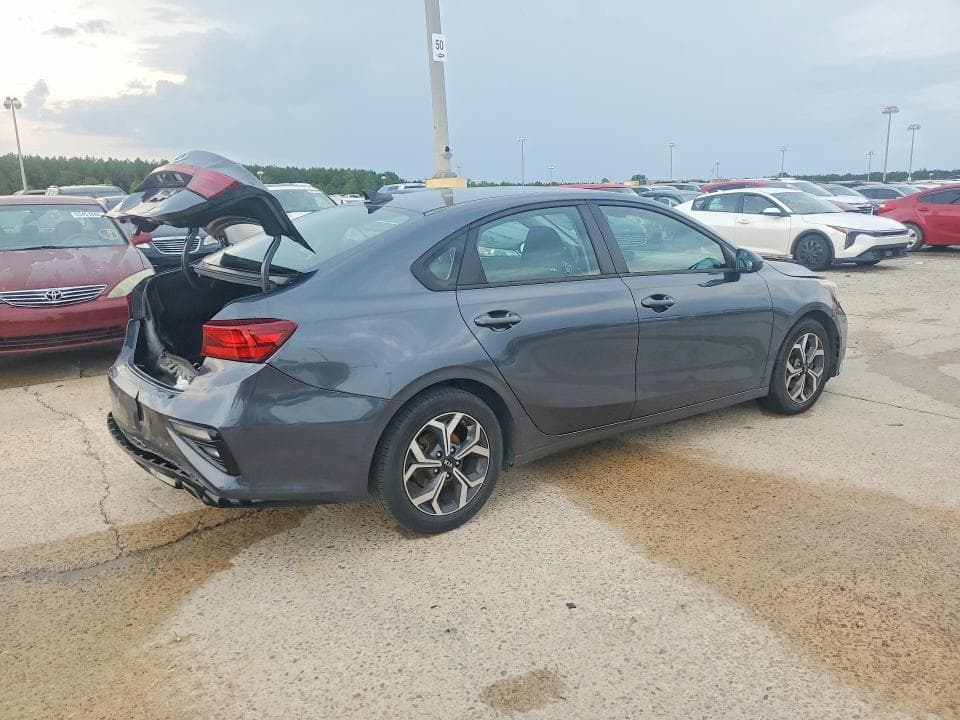 2021 KIA FORTE LXS 3
