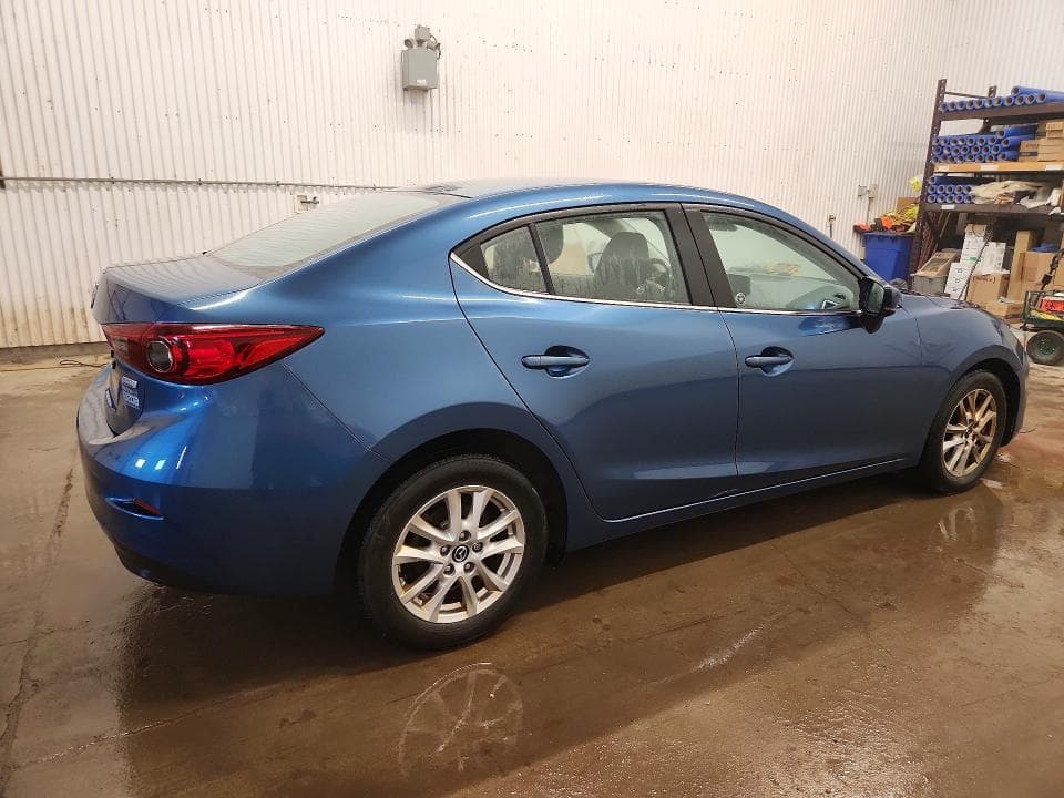 2018 MAZDA 3 GS 3